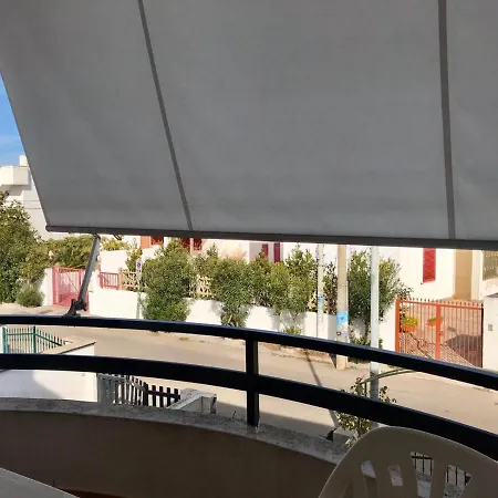 Leo In Baia Il Monte